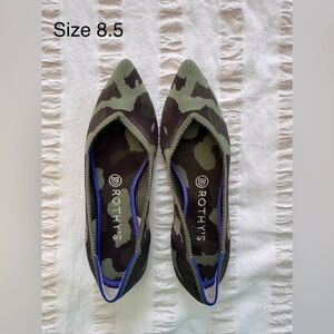 Rothy's Women's “The Point” Camouflage Flats - size 8.5